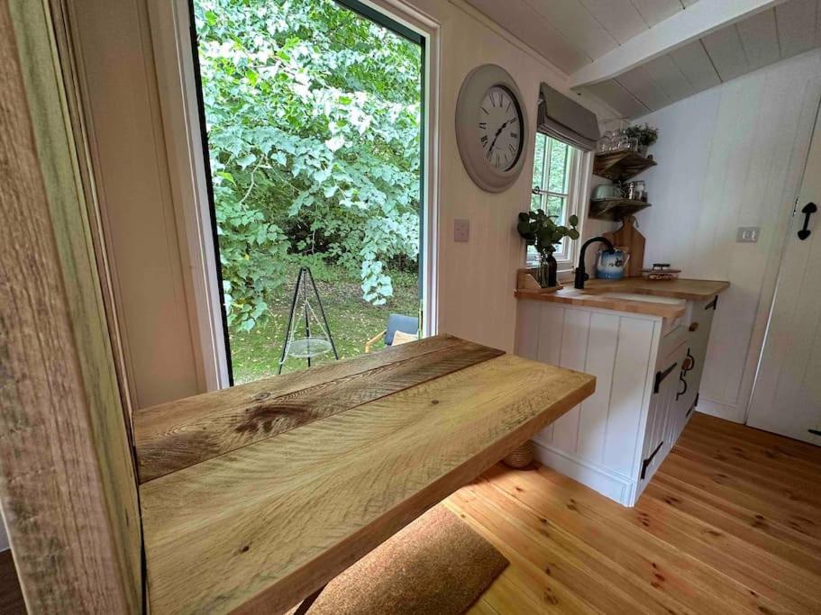 Cornwall Woodland Shepherd'S Hut Deirdres Hut Bodmin Bagian luar foto