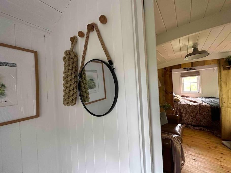 Cornwall Woodland Shepherd'S Hut Deirdres Hut Bodmin Bagian luar foto