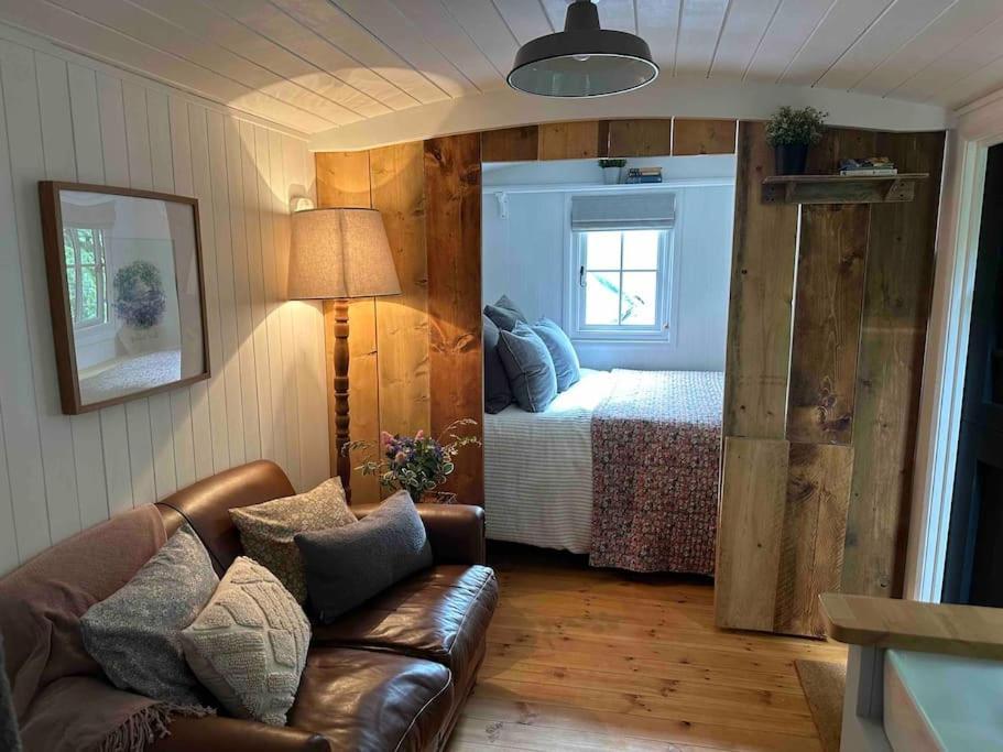 Cornwall Woodland Shepherd'S Hut Deirdres Hut Bodmin Bagian luar foto