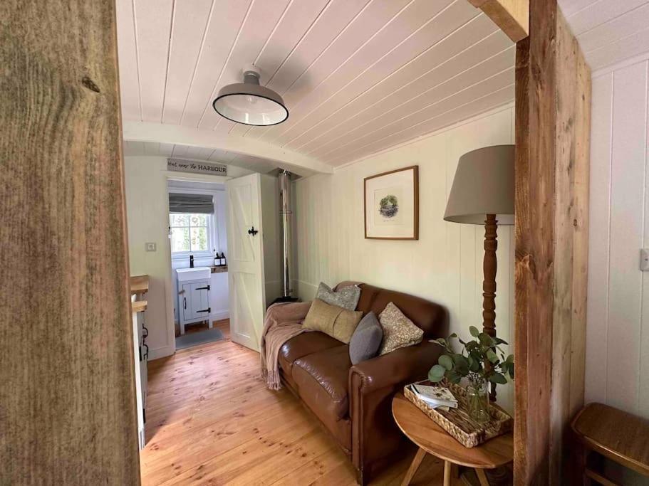 Cornwall Woodland Shepherd'S Hut Deirdres Hut Bodmin Bagian luar foto